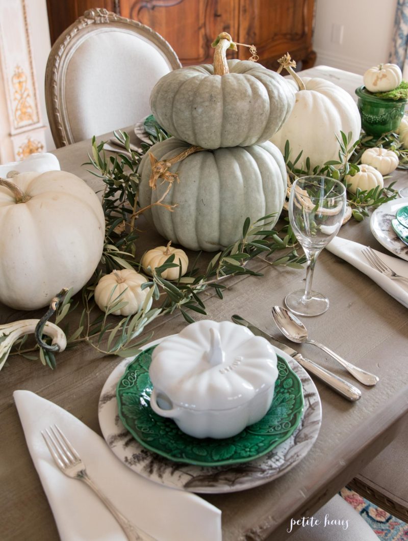 Green and White Tablescape 
